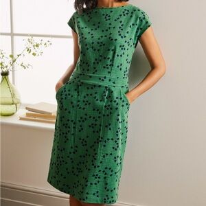 Boden NWT Florrie Dress Green/Navy floral flutter Print - Size 10